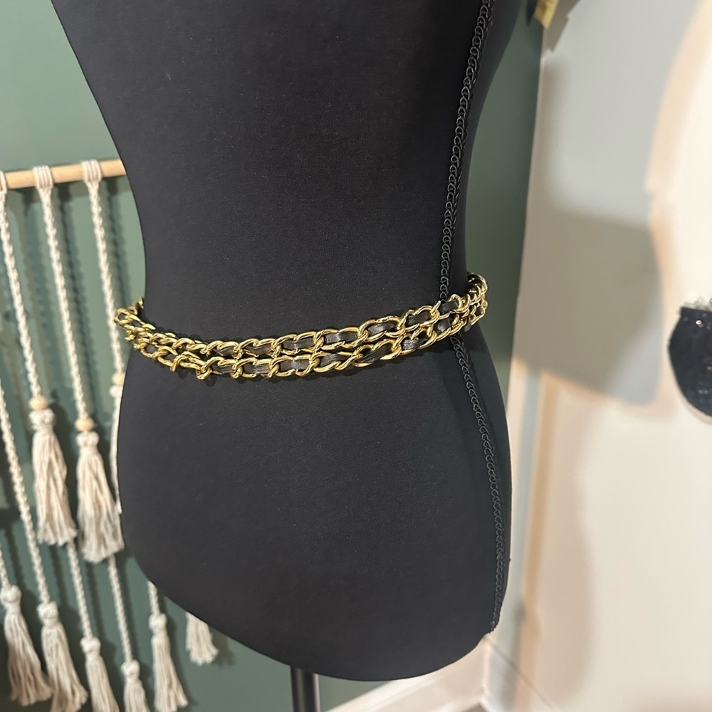 St. Michael Vintage Black Leather Belt with Gold Buckle and Chain - Picture 5 of 6